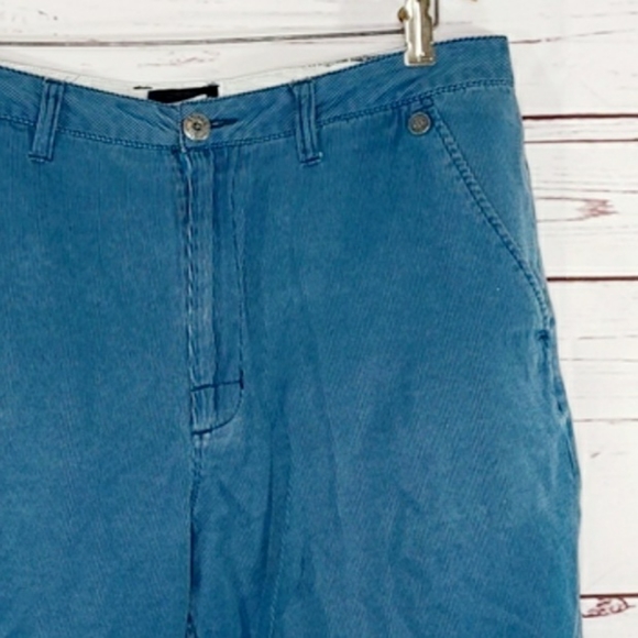 Men's Vans flat front shorts - Picture 2 of 6